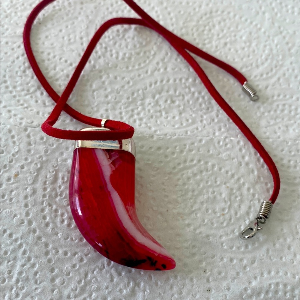 Agate unisex horn necklace new